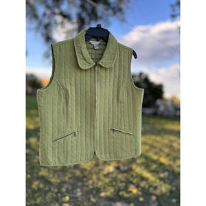 Christopher & Banks Large Sage Green Soft Quilted Vest Front Zip & Zip Pockets